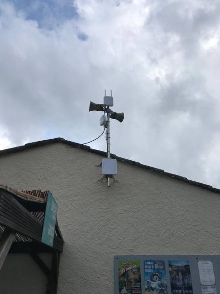 Système de sonorisation évacuation et d'antennes WiFi